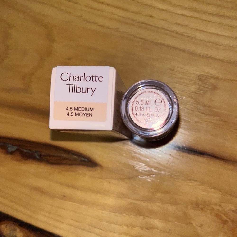 Charlotte Tilbury Hollywood Flawless Filter